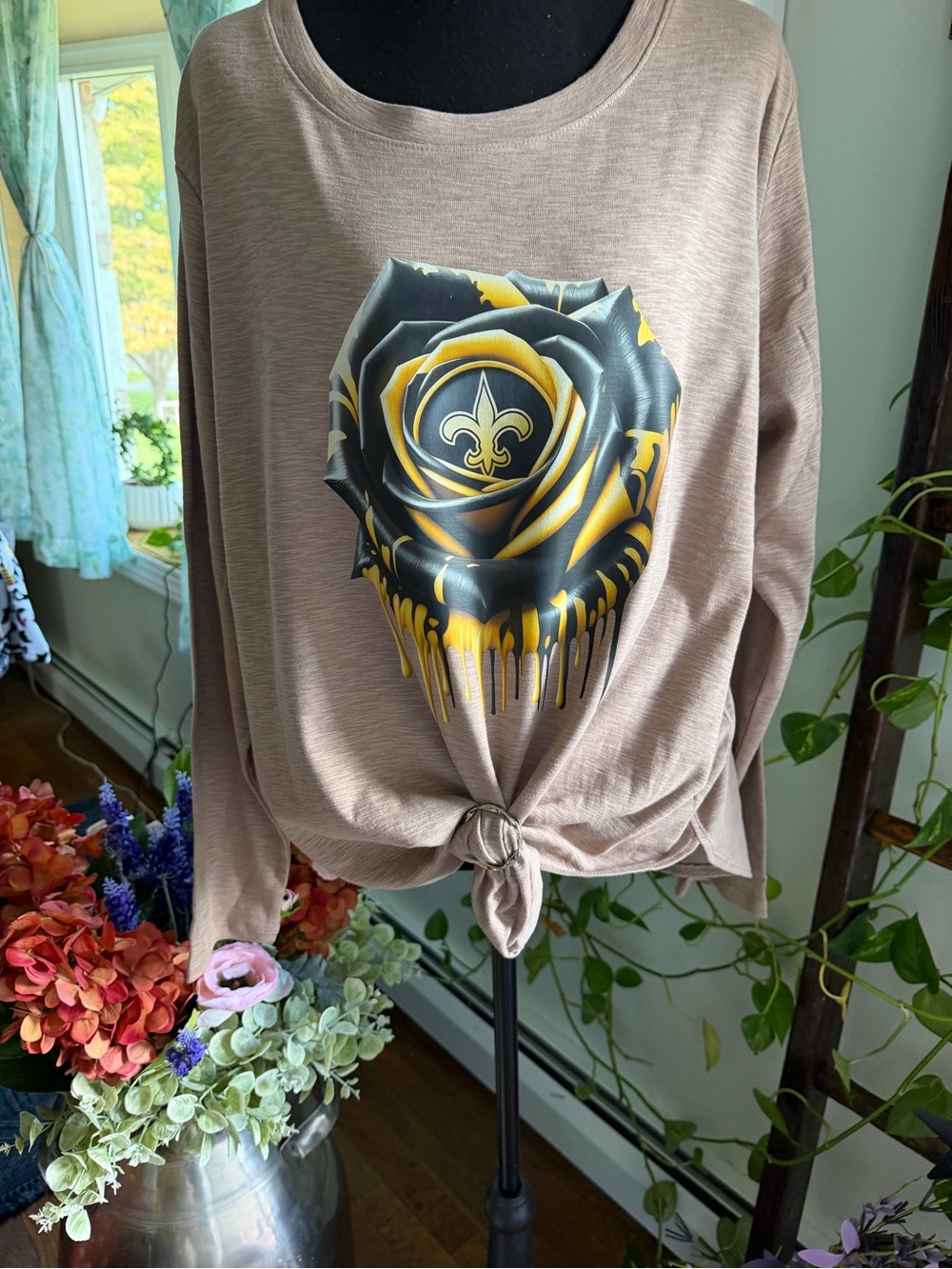 New Orleans Saints Long-Sleeve Top with Black & Yellow Rose Graphic